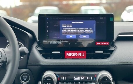 Toyota RAV4, 2025 год, 3 950 000 рублей, 20 фотография