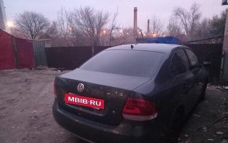 Volkswagen Polo VI (EU Market), 2015 год, 700 000 рублей, 2 фотография