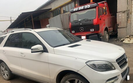 Mercedes-Benz M-Класс, 2013 год, 2 100 000 рублей, 2 фотография