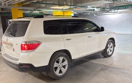 Toyota Highlander III, 2012 год, 1 715 000 рублей, 9 фотография