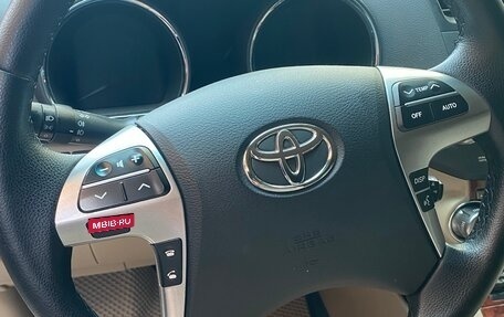 Toyota Highlander III, 2012 год, 1 715 000 рублей, 7 фотография