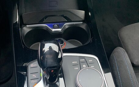 BMW 1 серия, 2021 год, 3 200 000 рублей, 15 фотография