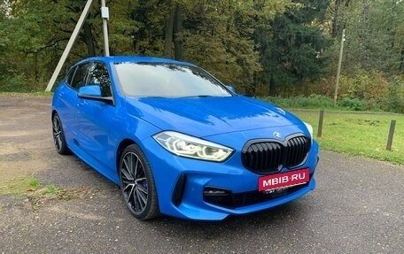 BMW 1 серия, 2021 год, 3 200 000 рублей, 3 фотография