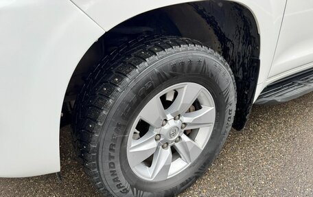 Toyota Land Cruiser Prado 150 рестайлинг 2, 2020 год, 4 530 000 рублей, 3 фотография