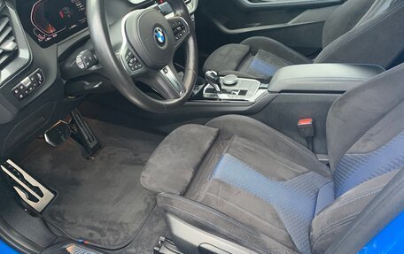 BMW 1 серия, 2021 год, 3 200 000 рублей, 22 фотография