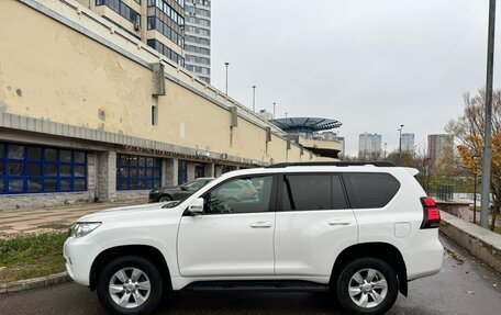 Toyota Land Cruiser Prado 150 рестайлинг 2, 2020 год, 4 530 000 рублей, 9 фотография