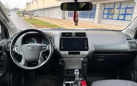 Toyota Land Cruiser Prado 150 рестайлинг 2, 2020 год, 4 530 000 рублей, 15 фотография