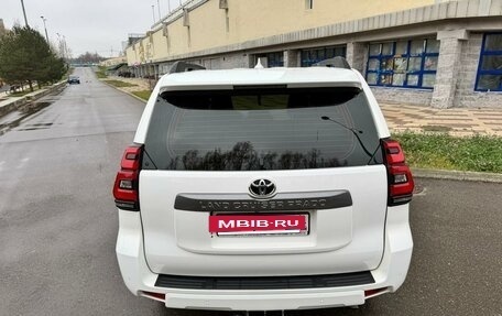 Toyota Land Cruiser Prado 150 рестайлинг 2, 2020 год, 4 530 000 рублей, 8 фотография