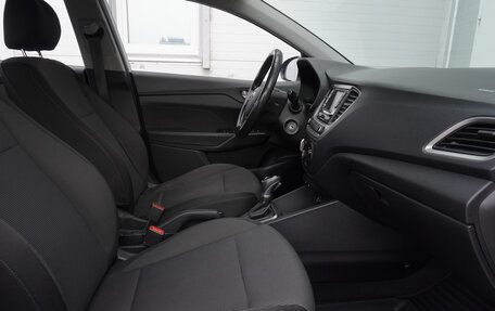 Hyundai Solaris II рестайлинг, 2017 год, 939 000 рублей, 18 фотография