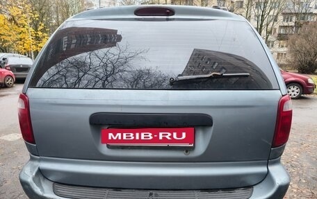 Chrysler Voyager IV, 2002 год, 333 000 рублей, 2 фотография