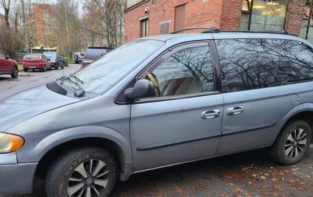 Chrysler Voyager IV, 2002 год, 333 000 рублей, 4 фотография