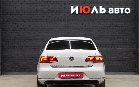 Volkswagen Passat B7, 2012 год, 1 280 000 рублей, 7 фотография