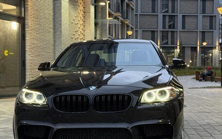 BMW 5 серия, 2015 год, 2 430 000 рублей, 2 фотография