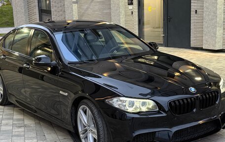 BMW 5 серия, 2015 год, 2 430 000 рублей, 3 фотография