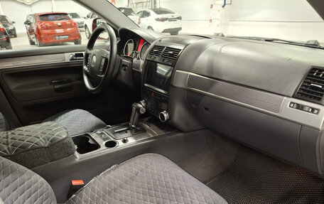 Volkswagen Touareg III, 2008 год, 850 000 рублей, 13 фотография