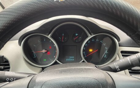 Chevrolet Cruze II, 2011 год, 670 000 рублей, 3 фотография