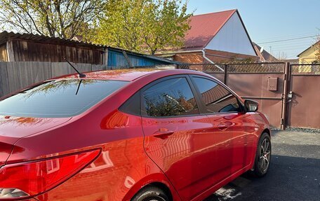 Hyundai Solaris II рестайлинг, 2014 год, 920 000 рублей, 4 фотография