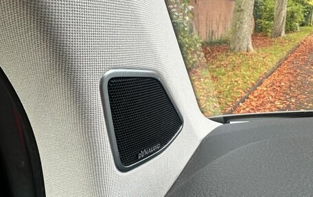 Volkswagen Transporter T6 рестайлинг, 2019 год, 1 980 000 рублей, 12 фотография