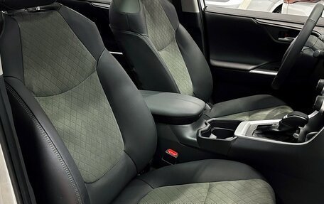 Toyota RAV4, 2025 год, 4 017 000 рублей, 16 фотография