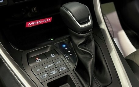 Toyota RAV4, 2025 год, 4 017 000 рублей, 28 фотография