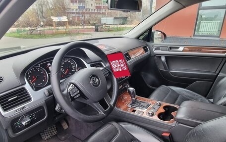 Volkswagen Touareg III, 2010 год, 1 580 000 рублей, 8 фотография