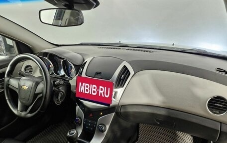 Chevrolet Cruze II, 2014 год, 800 000 рублей, 11 фотография