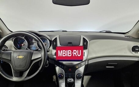 Chevrolet Cruze II, 2014 год, 800 000 рублей, 13 фотография