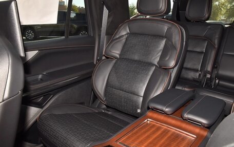 Lincoln Navigator, 2025 год, 17 755 000 рублей, 22 фотография