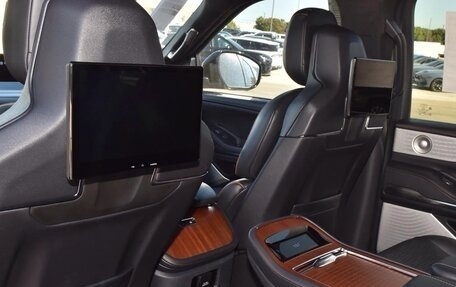 Lincoln Navigator, 2025 год, 17 755 000 рублей, 19 фотография