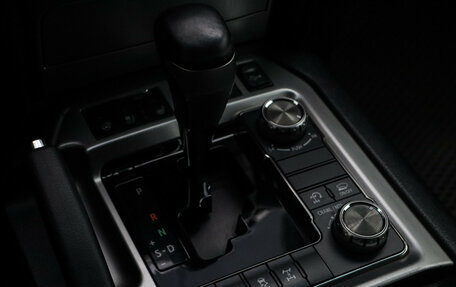 Toyota Land Cruiser 200, 2016 год, 5 000 000 рублей, 14 фотография