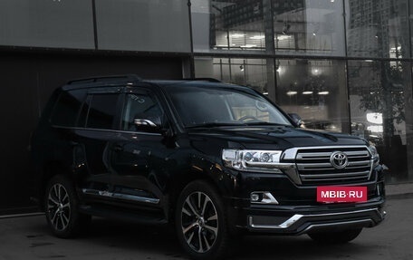 Toyota Land Cruiser 200, 2016 год, 5 000 000 рублей, 3 фотография