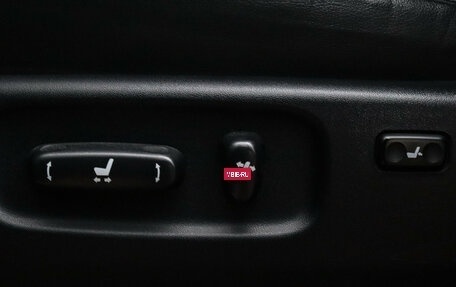 Toyota Land Cruiser 200, 2016 год, 5 000 000 рублей, 22 фотография