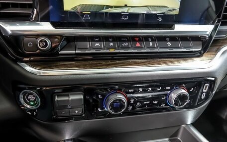 Chevrolet Silverado, 2025 год, 9 978 600 рублей, 16 фотография