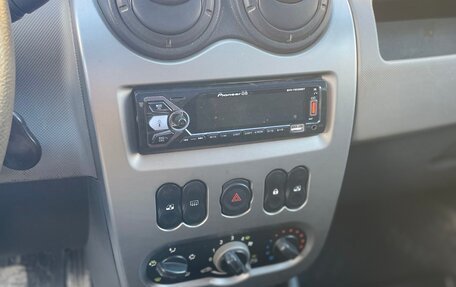 Renault Sandero I, 2010 год, 330 000 рублей, 9 фотография