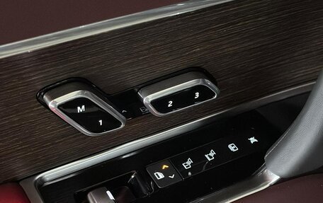 Land Rover Range Rover IV рестайлинг, 2025 год, 28 500 000 рублей, 18 фотография