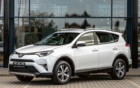 Toyota RAV4, 2019 год, 1 865 000 рублей, 1 фотография