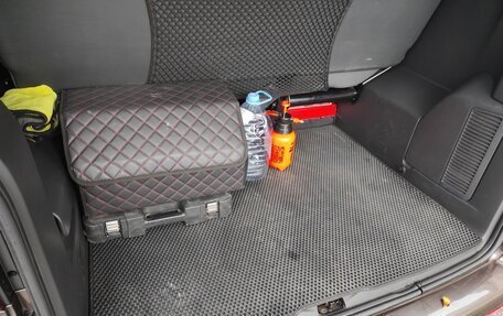 Volkswagen Caravelle T5, 2014 год, 2 350 000 рублей, 10 фотография