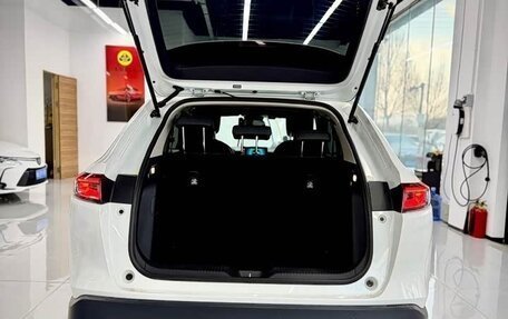 Honda Vezel, 2022 год, 1 460 000 рублей, 9 фотография