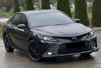 Toyota Camry XV70, 2022 год, 1 900 000 рублей, 1 фотография