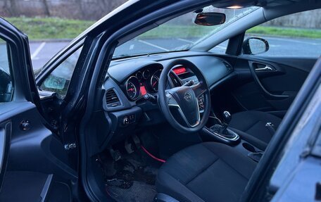 Opel Astra J, 2010 год, 560 000 рублей, 9 фотография