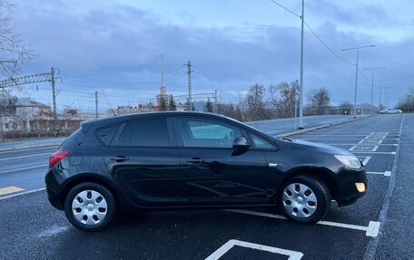 Opel Astra J, 2010 год, 560 000 рублей, 4 фотография