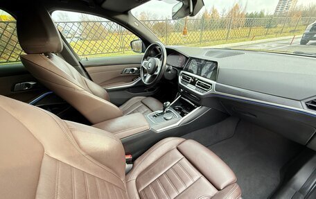 BMW 3 серия, 2021 год, 4 870 000 рублей, 18 фотография