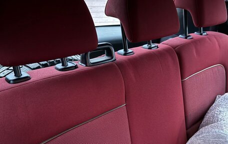 Mitsubishi Colt VI рестайлинг, 2005 год, 259 000 рублей, 13 фотография