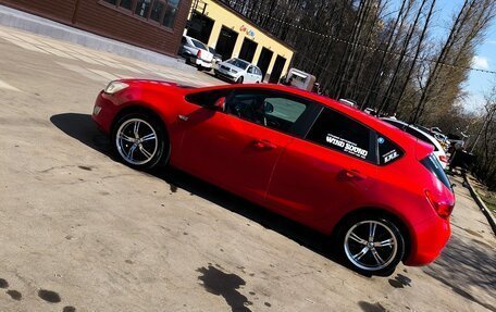 Opel Astra J, 2010 год, 800 000 рублей, 4 фотография