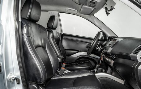 Mitsubishi Outlander III рестайлинг 3, 2011 год, 1 200 000 рублей, 5 фотография