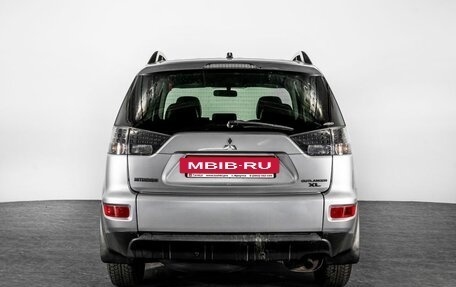 Mitsubishi Outlander III рестайлинг 3, 2011 год, 1 200 000 рублей, 4 фотография