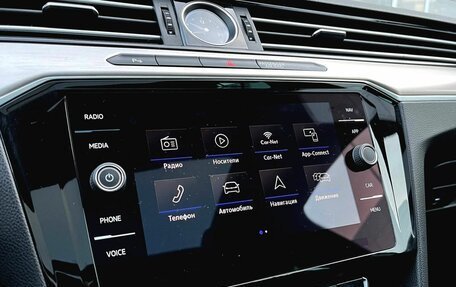 Volkswagen Passat B8 рестайлинг, 2018 год, 2 300 000 рублей, 13 фотография