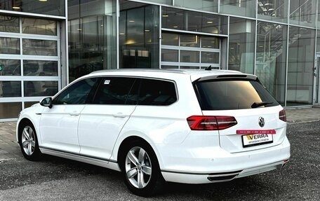 Volkswagen Passat B8 рестайлинг, 2018 год, 2 300 000 рублей, 6 фотография