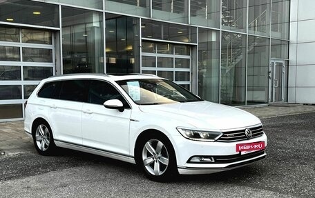 Volkswagen Passat B8 рестайлинг, 2018 год, 2 300 000 рублей, 3 фотография