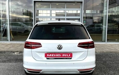 Volkswagen Passat B8 рестайлинг, 2018 год, 2 300 000 рублей, 5 фотография